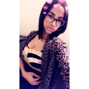 Meet your Posher, Denisse